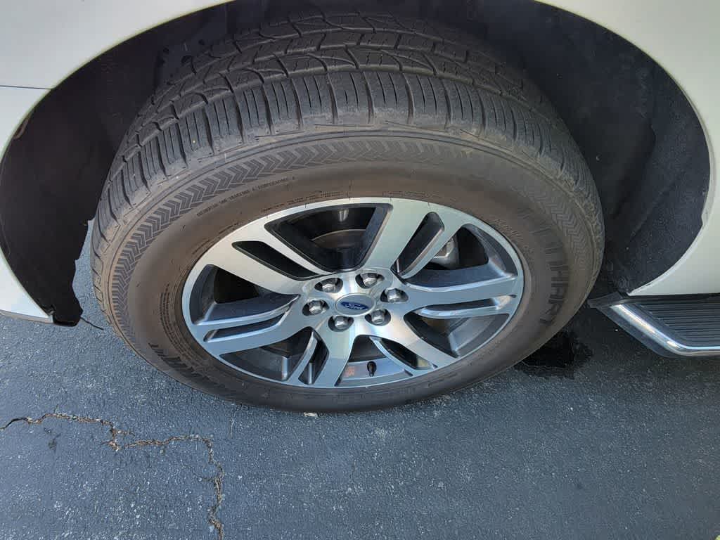 Thumbnail: 2023 Ford Expedition MAX - 10