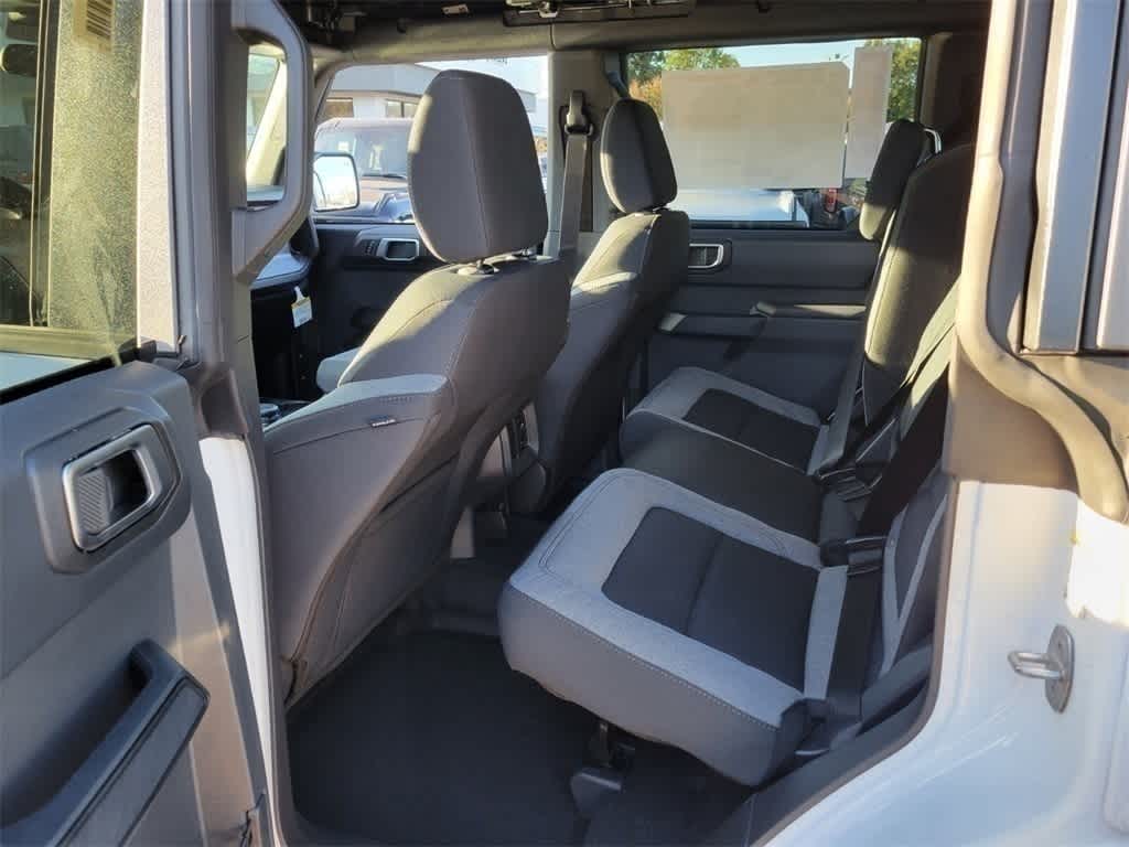 Thumbnail: 2025 Ford Bronco - 12