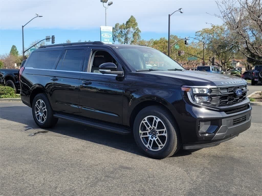 Thumbnail: 2026 Ford Expedition MAX - 9