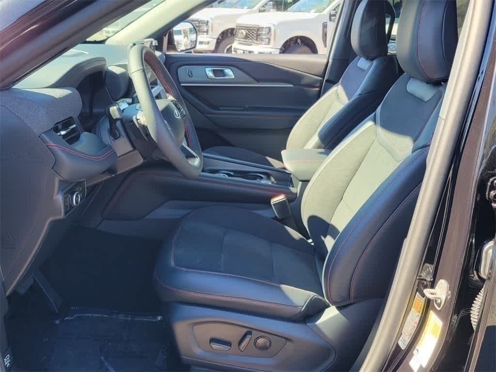 Thumbnail: 2025 Ford Explorer - 10