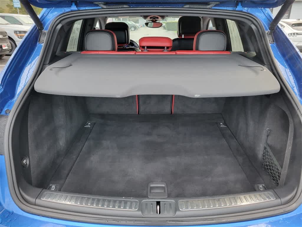 Thumbnail: 2017 Porsche Macan - 14