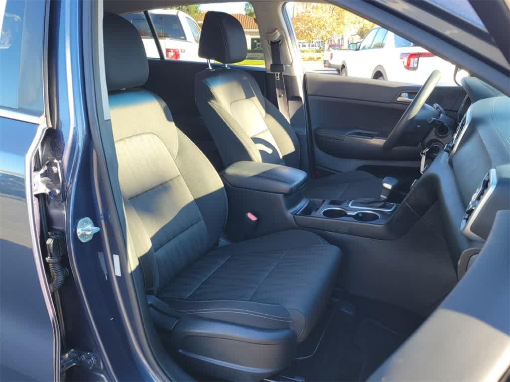 Thumbnail: 2017 Kia Sportage - 15