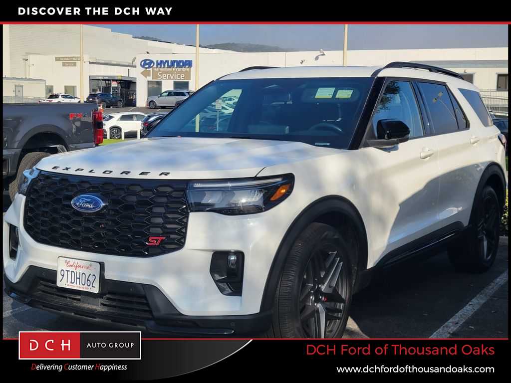 2025 Ford Explorer ST 4WD (PL535)'s photo