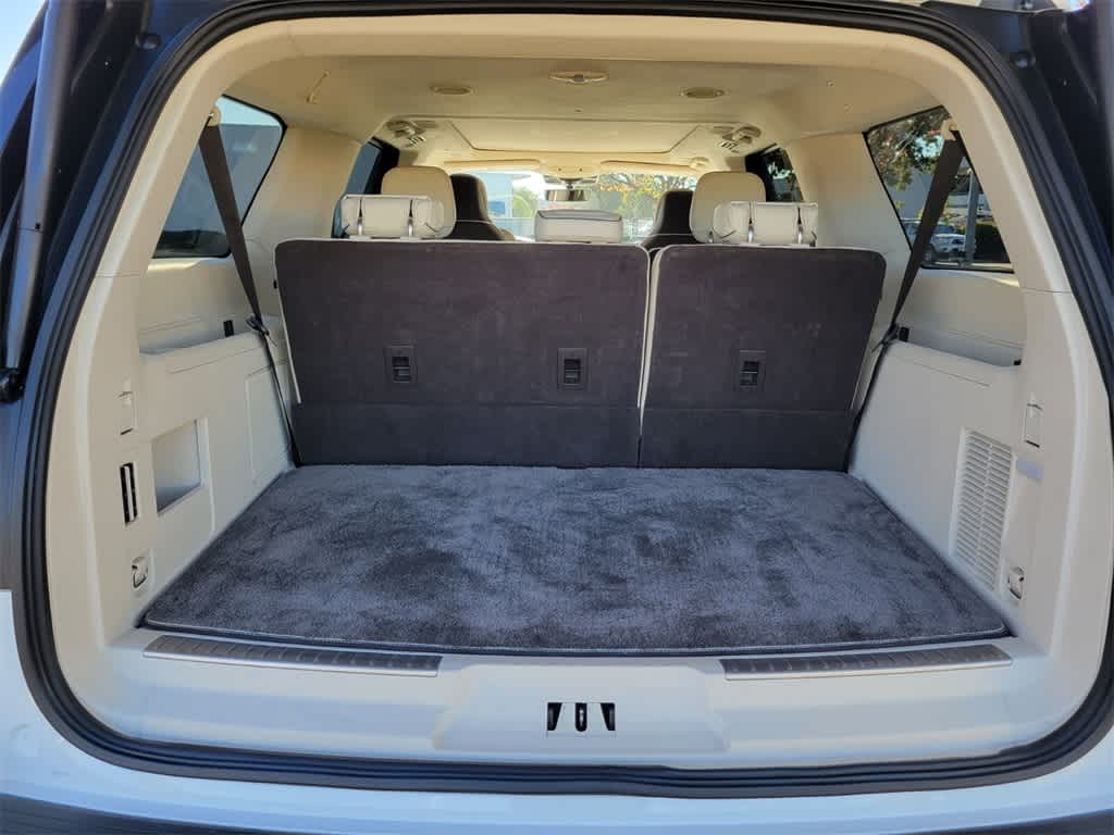 Thumbnail: 2022 Lincoln Navigator - 14