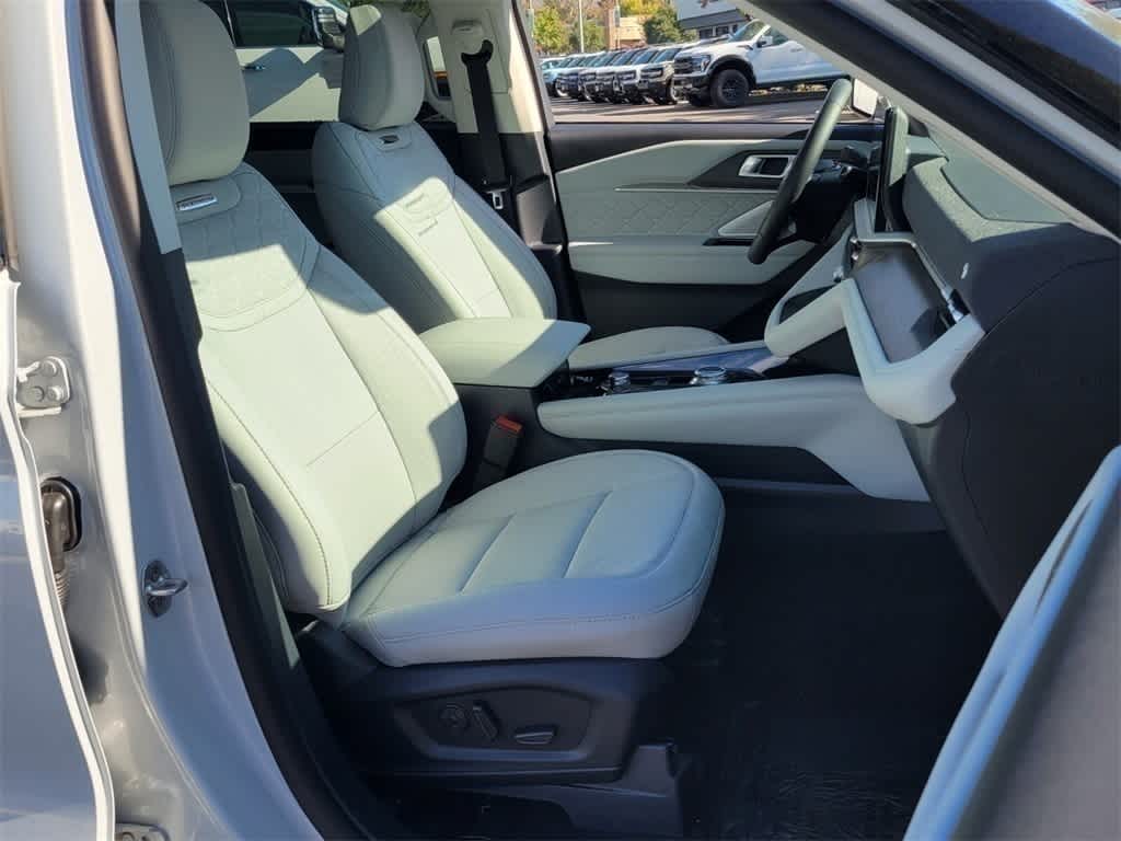 Thumbnail: 2025 Ford Explorer - 14