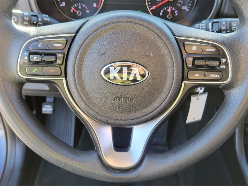 Thumbnail: 2017 Kia Sportage - 17