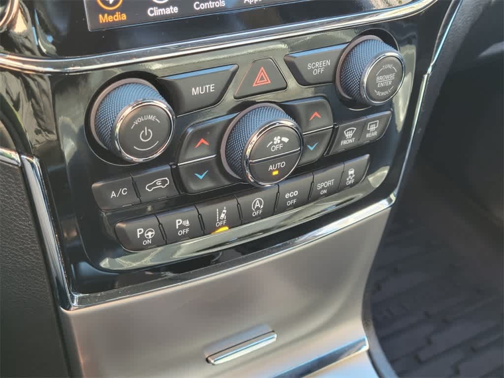 Thumbnail: 2021 Jeep Grand Cherokee - 20