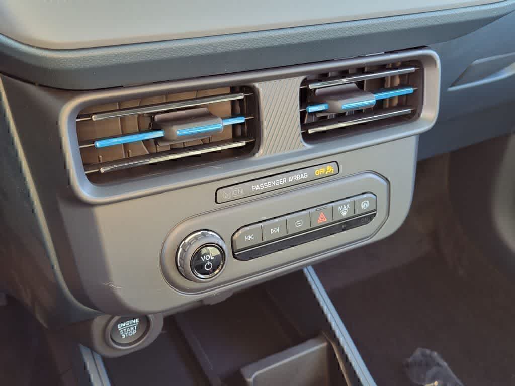 Thumbnail: 2026 Ford Maverick - 20