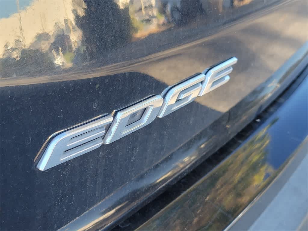 Thumbnail: 2019 Ford Edge - 10