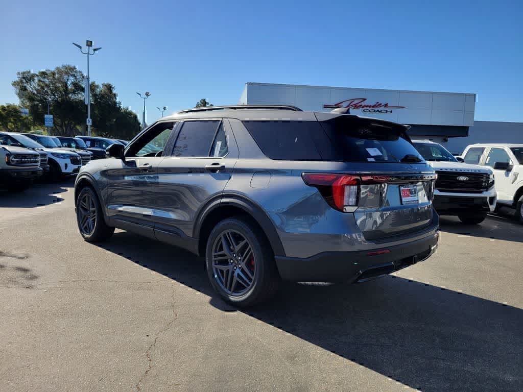 Thumbnail: 2026 Ford Explorer - 3