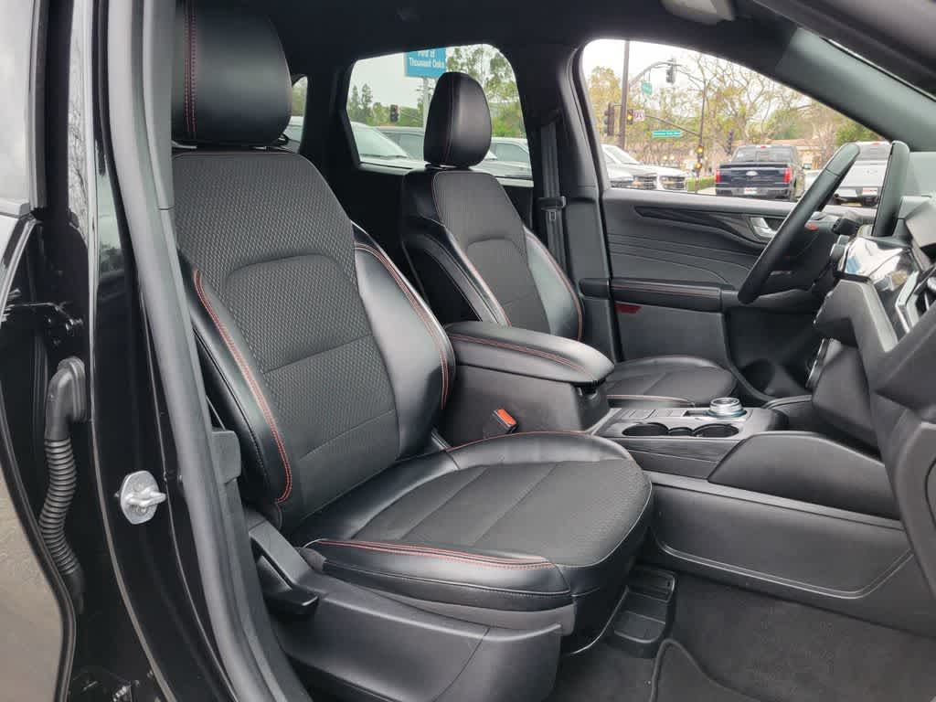 Thumbnail: 2025 Ford Escape - 16