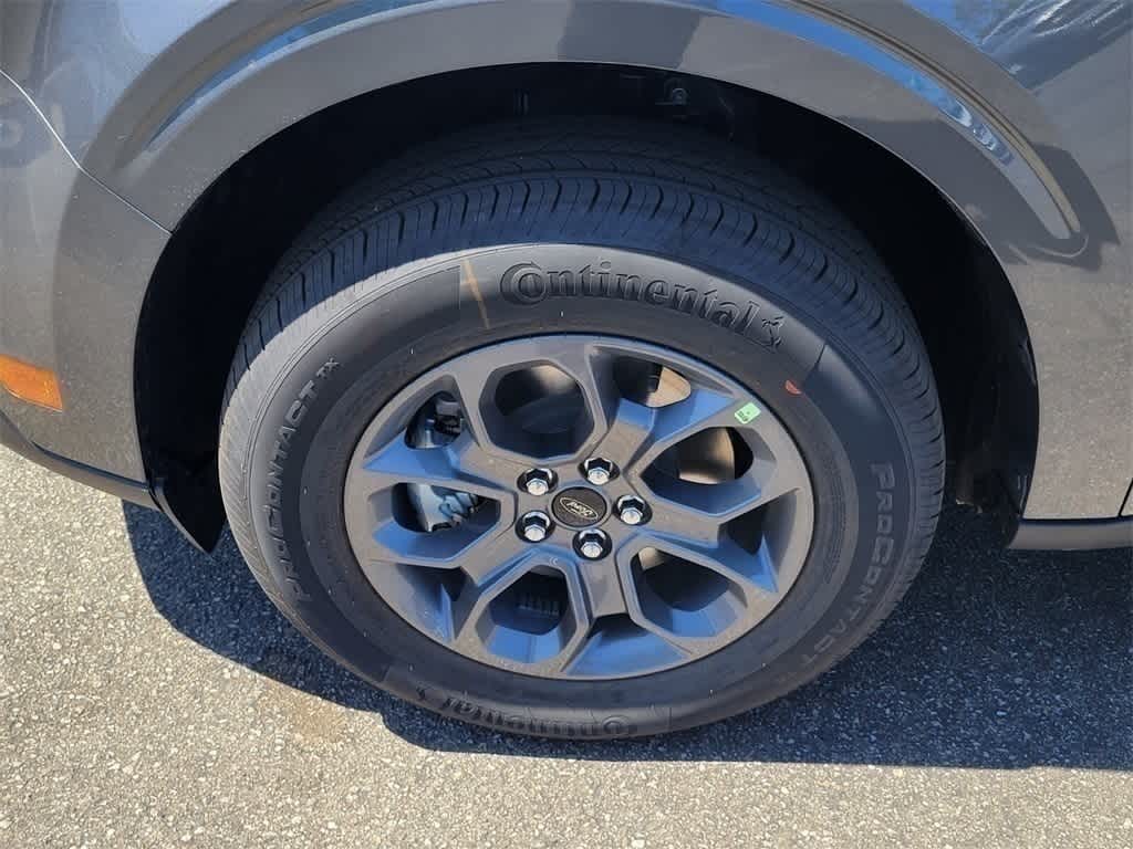 Thumbnail: 2025 Ford Maverick - 9