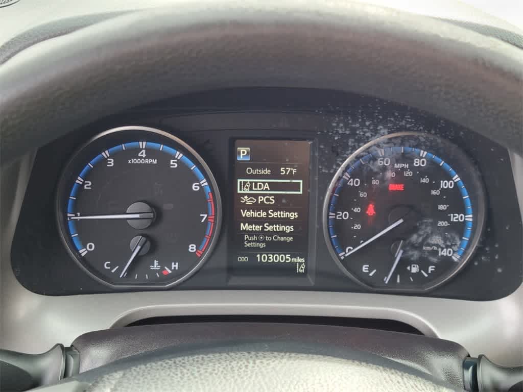 Thumbnail: 2018 Toyota RAV4 - 24