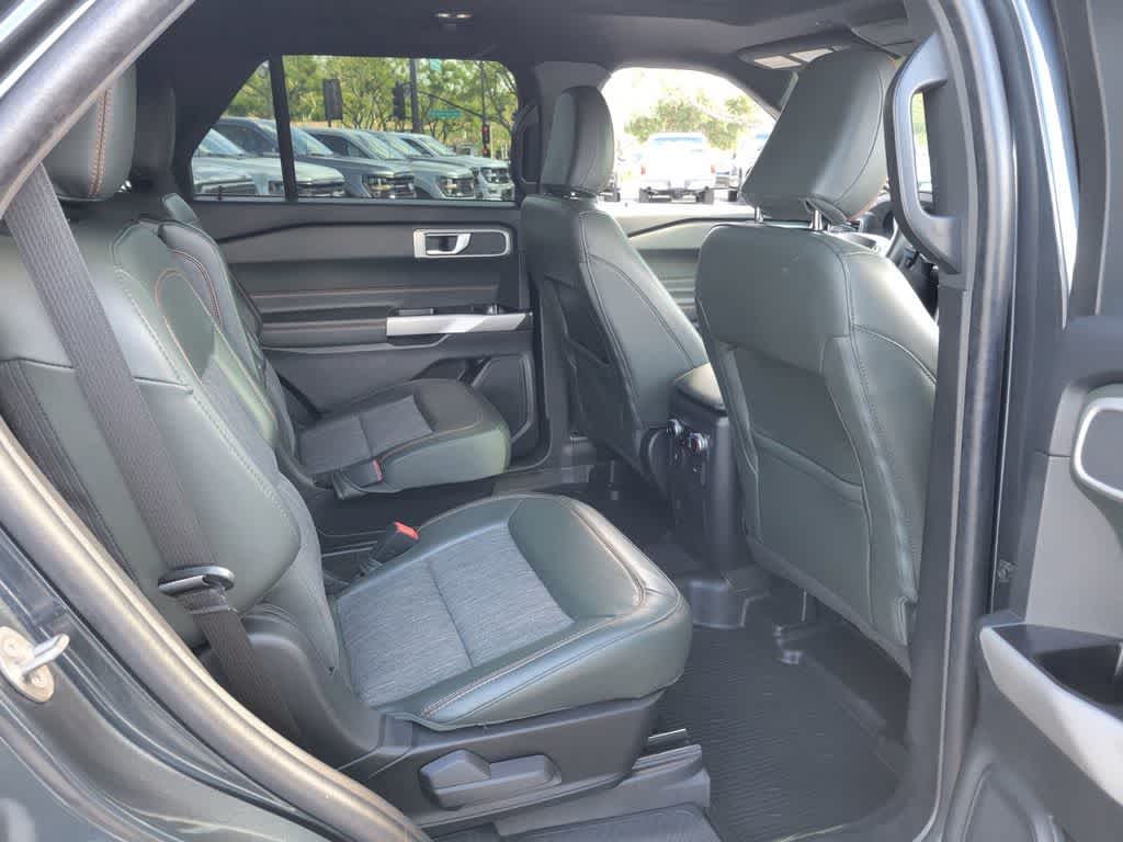 Thumbnail: 2022 Ford Explorer - 16