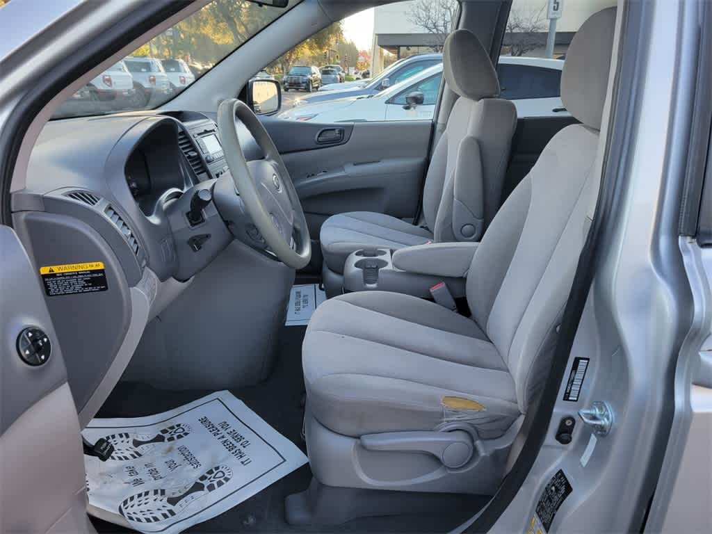Thumbnail: 2012 Kia Sedona - 10