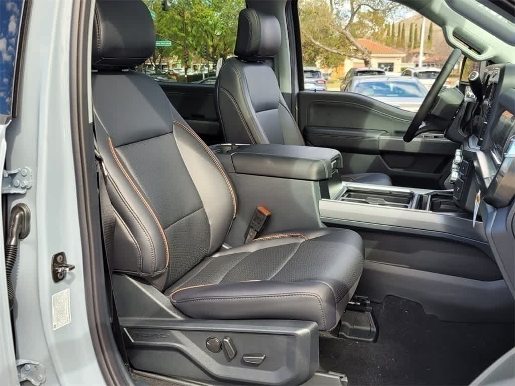 2025 Ford F-250 Lariat 17