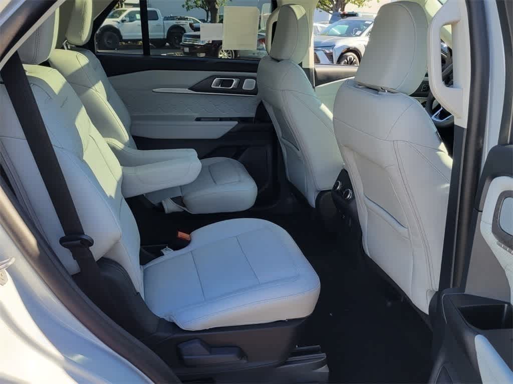 Thumbnail: 2025 Ford Explorer - 13