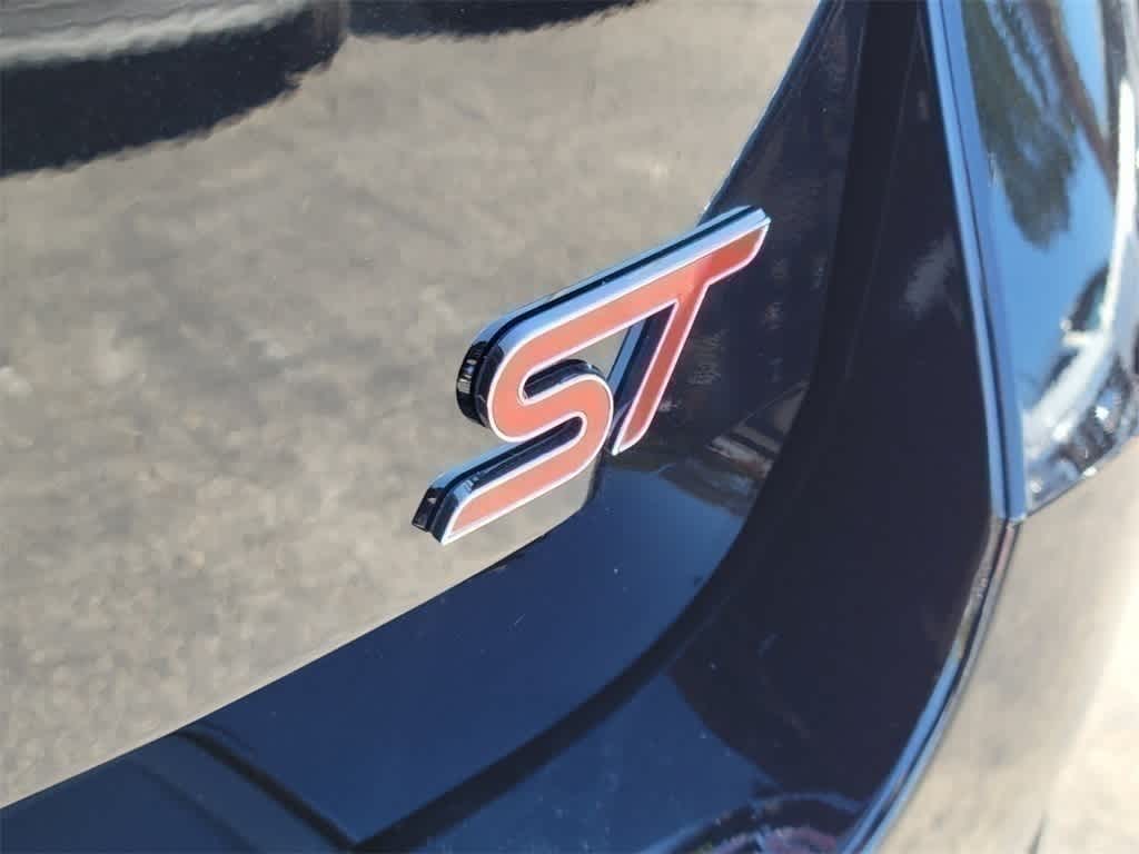 Thumbnail: 2025 Ford Explorer - 5