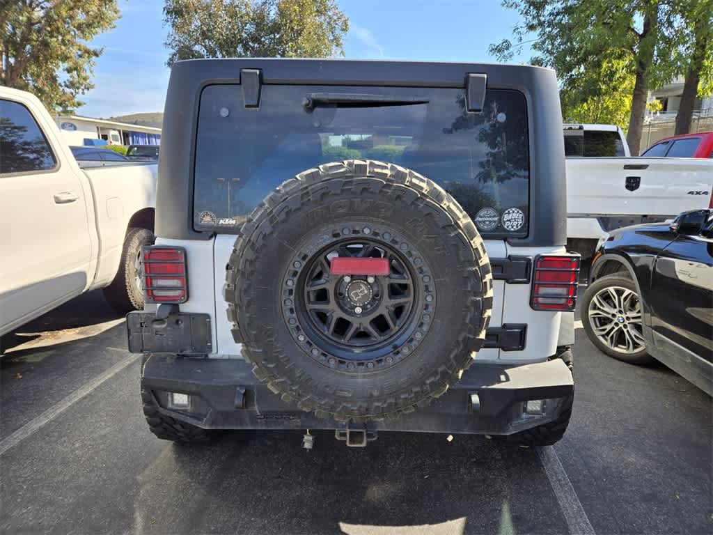 2017 Jeep Wrangler Unlimited Sport photo 3