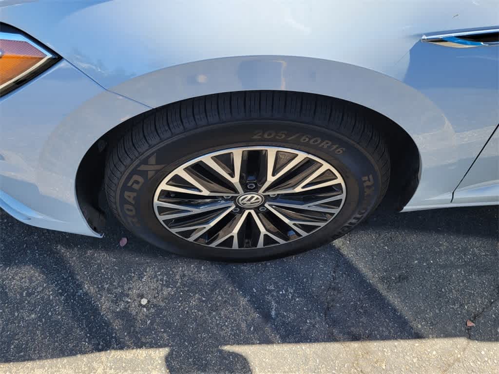 Thumbnail: 2019 Volkswagen Jetta - 10
