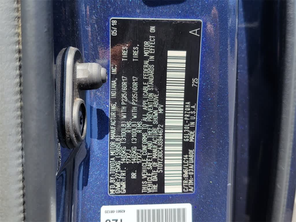2018 Toyota Sienna XLE 16