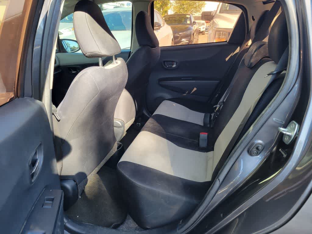 Thumbnail: 2012 Toyota Yaris - 4