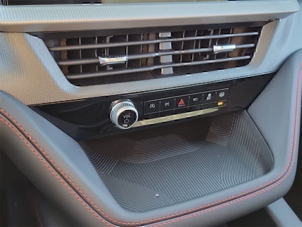 2026 Ford Explorer ST - Photo 19