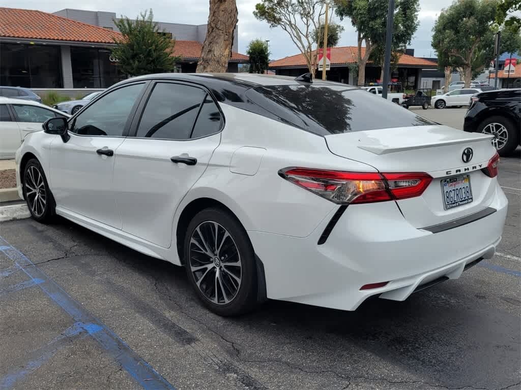 Used 2019 Toyota Camry SE Sedan