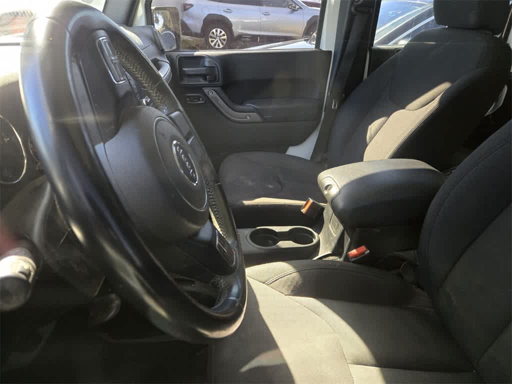 Thumbnail: 2017 Jeep Wrangler - 8