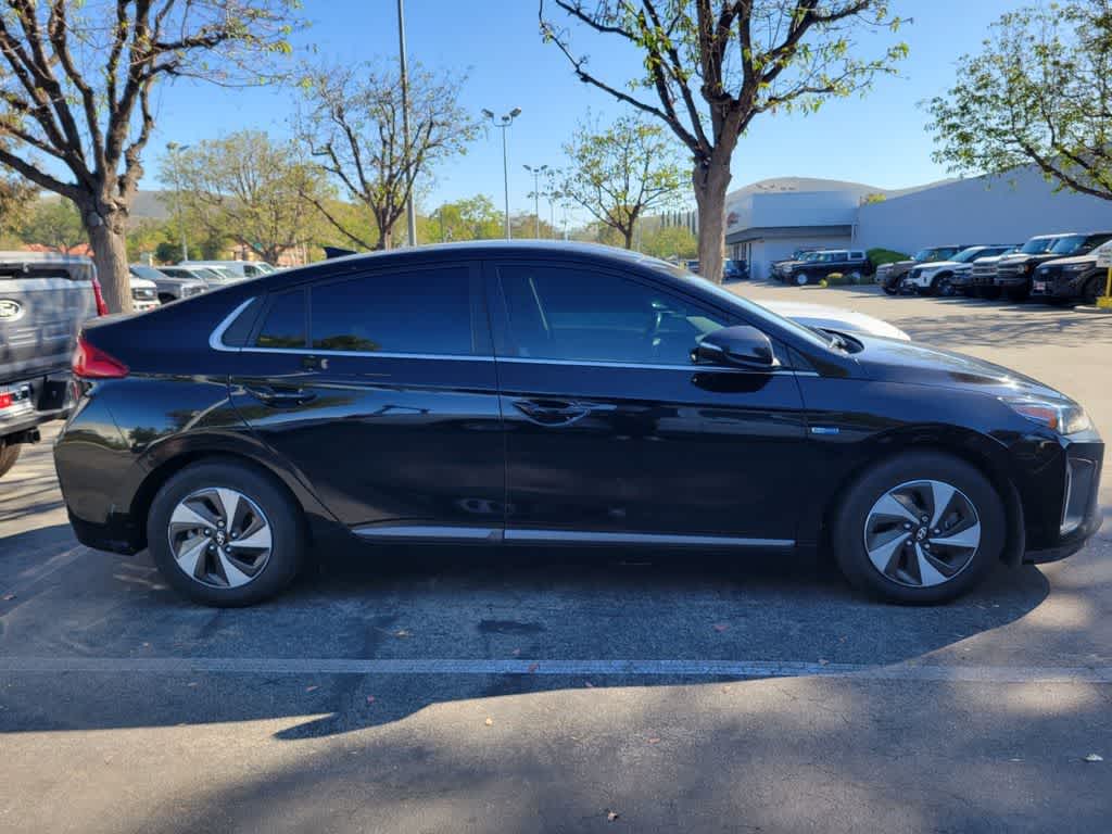 Thumbnail: 2018 Hyundai Ioniq - 8