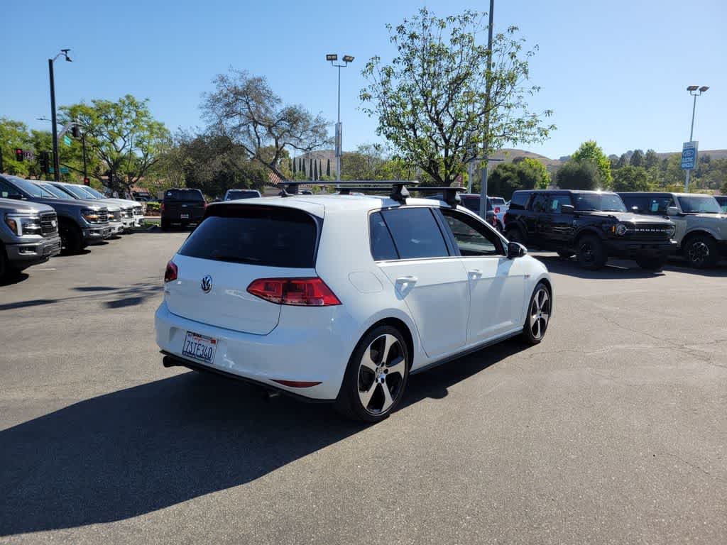 Thumbnail: 2016 Volkswagen Golf - 5