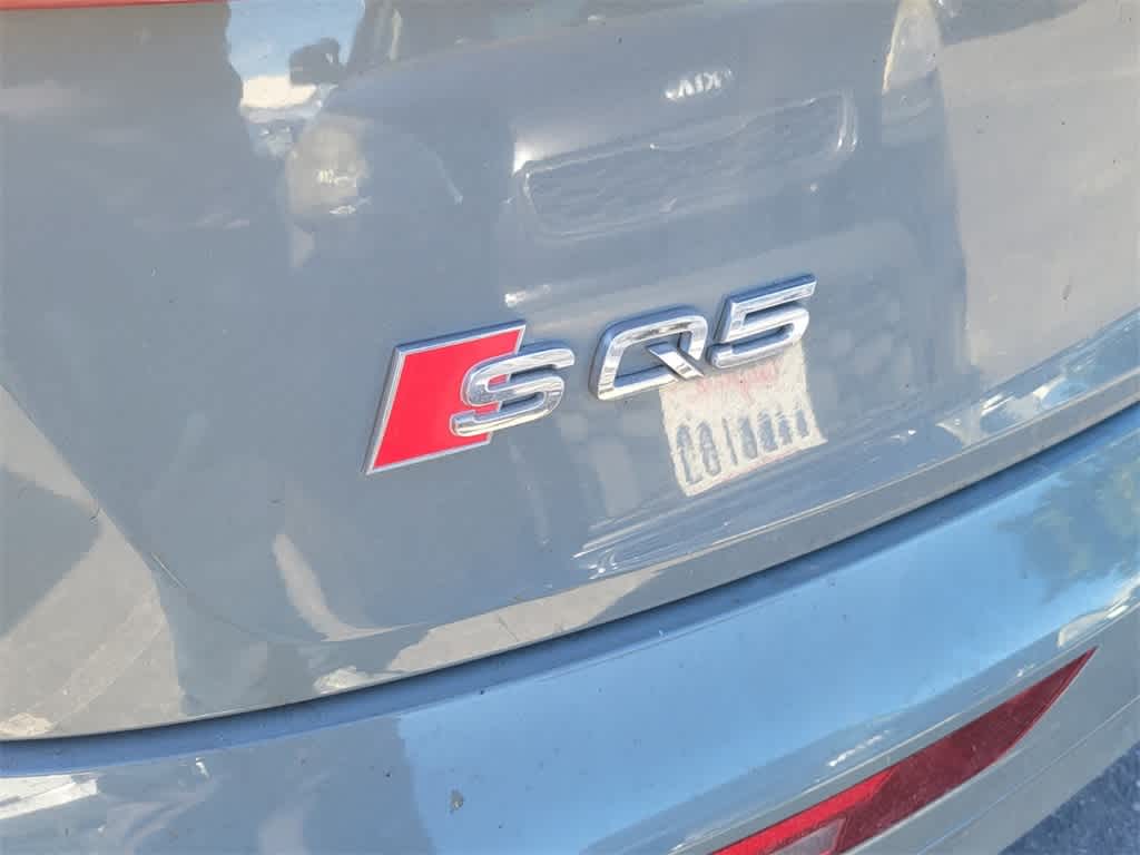 Thumbnail: 2020 Audi SQ5 - 5