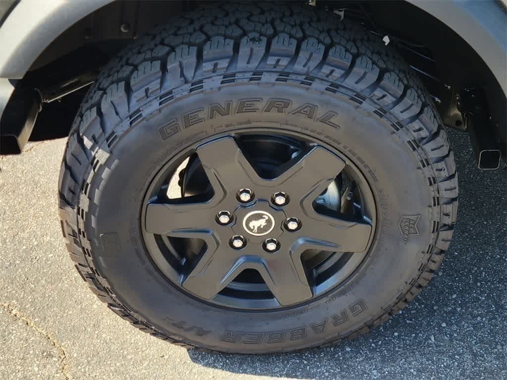 Thumbnail: 2025 Ford Bronco - 9