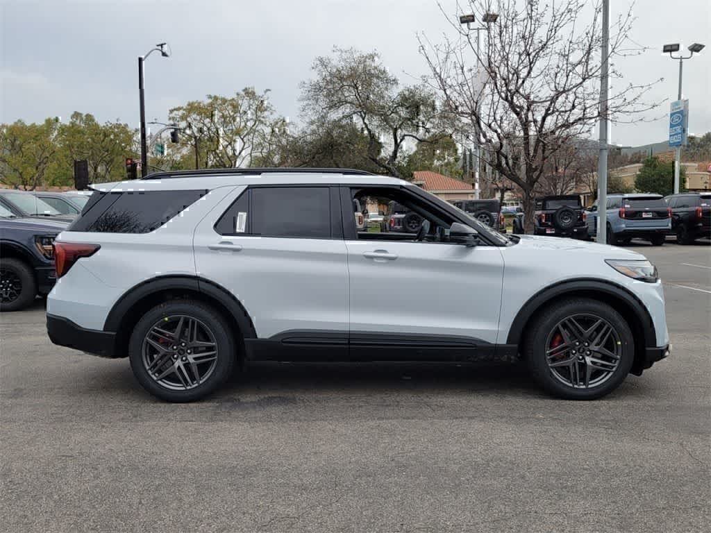 Thumbnail: 2026 Ford Explorer - 7