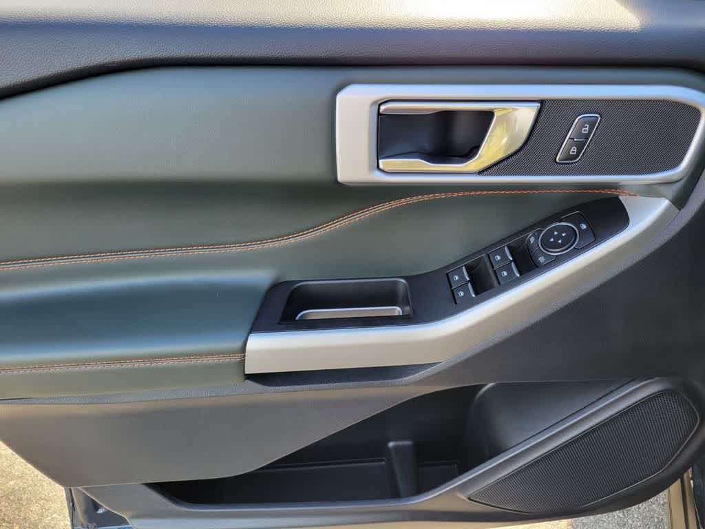 Thumbnail: 2022 Ford Explorer - 19