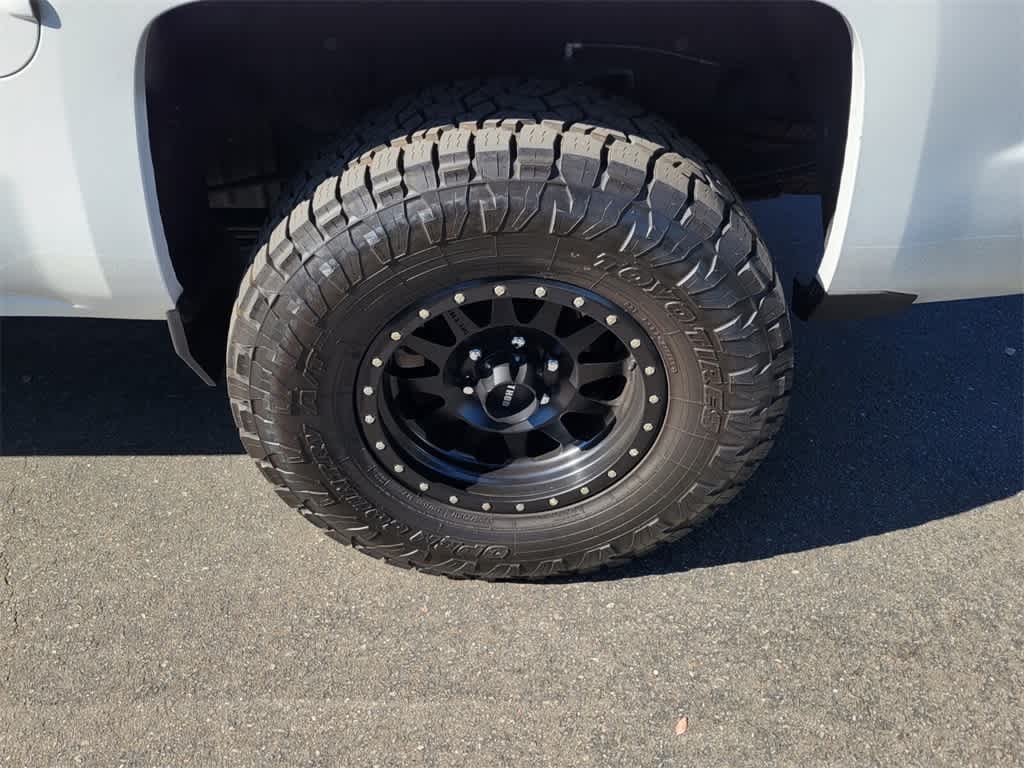 Thumbnail: 2017 Chevrolet Silverado 1500 - 4