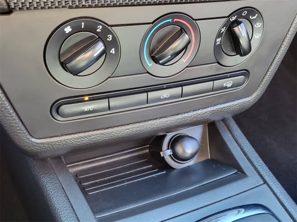 Thumbnail: 2008 Ford Fusion - 21