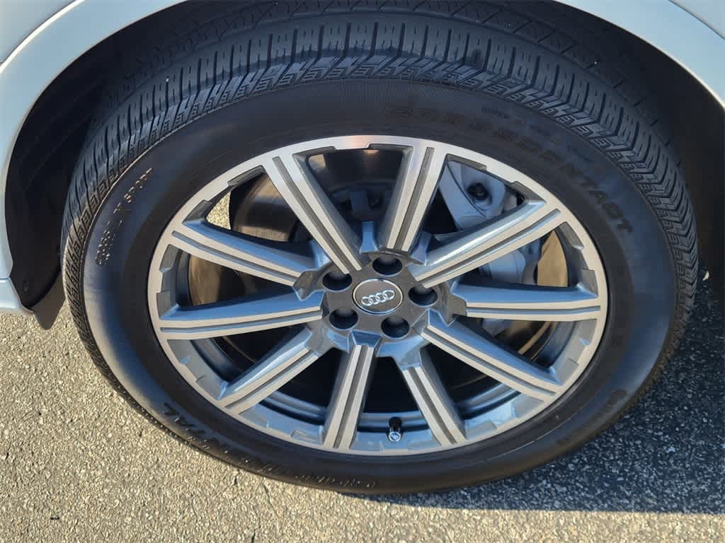 Thumbnail: 2019 Audi Q7 - 10