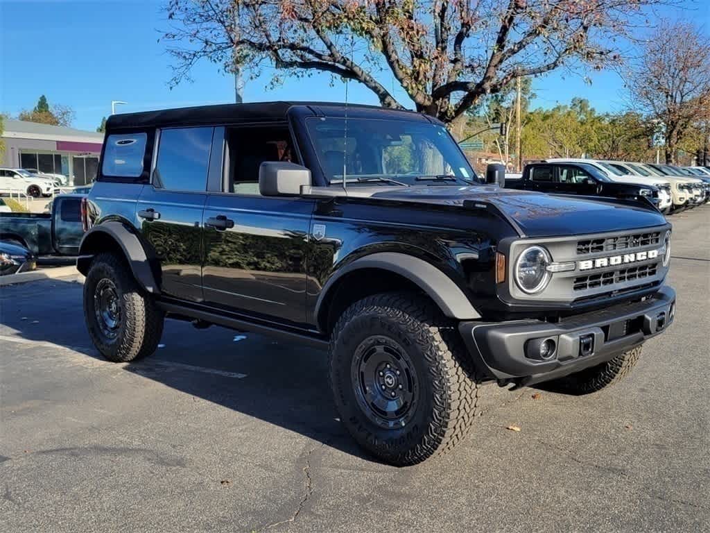 Thumbnail: 2025 Ford Bronco - 8