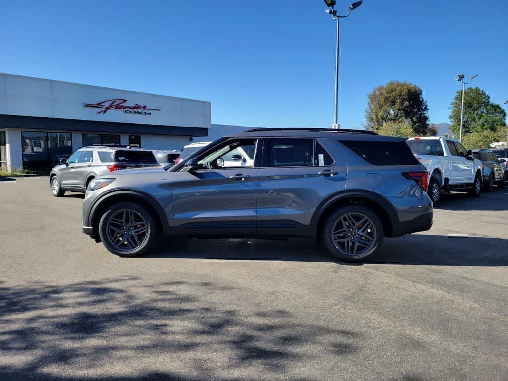 Thumbnail: 2026 Ford Explorer - 2