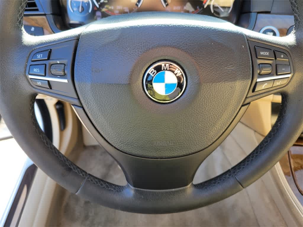 Thumbnail: 2013 BMW 5 Series - 19