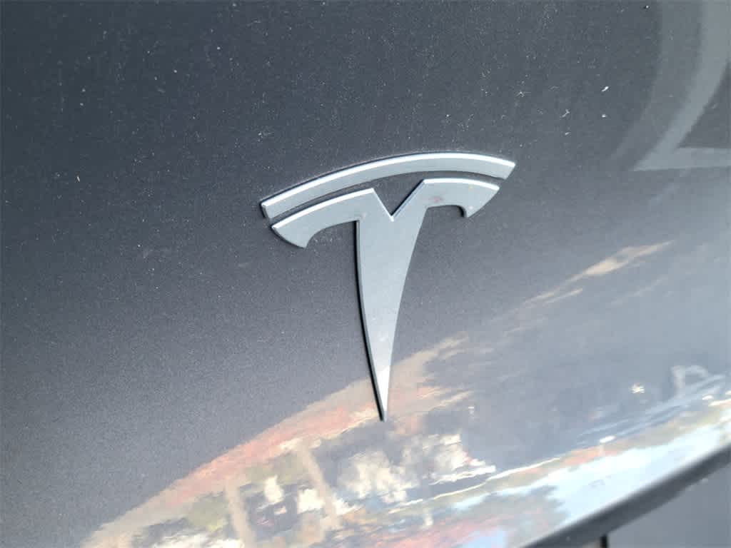 Thumbnail: 2023 Tesla Model Y - 4
