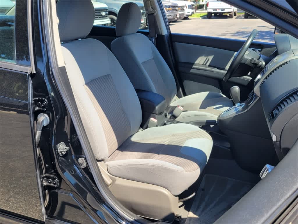 Thumbnail: 2011 Nissan Sentra - 16