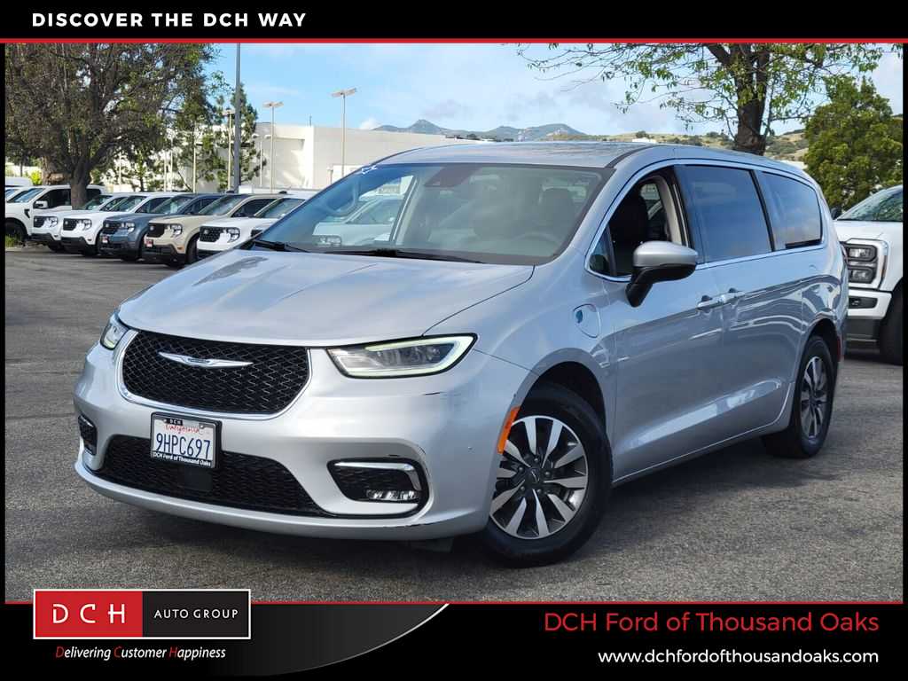 2023 Chrysler Pacifica Hybrid Touring L