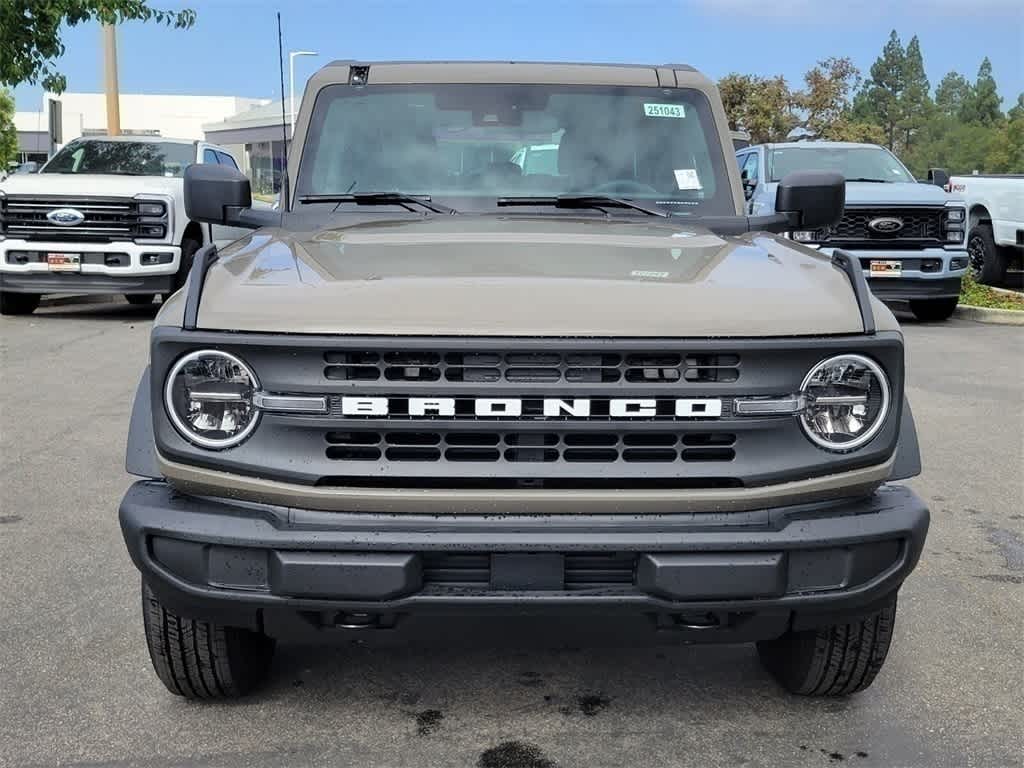 Thumbnail: 2025 Ford Bronco - 8