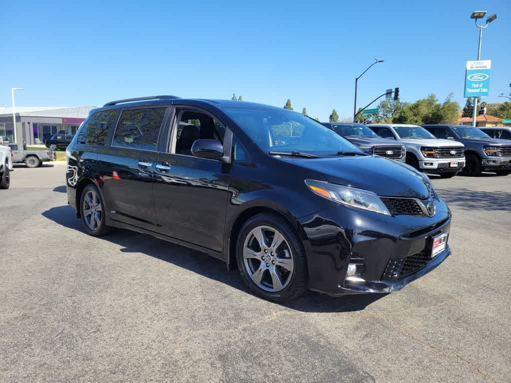 Thumbnail: 2020 Toyota Sienna - 7
