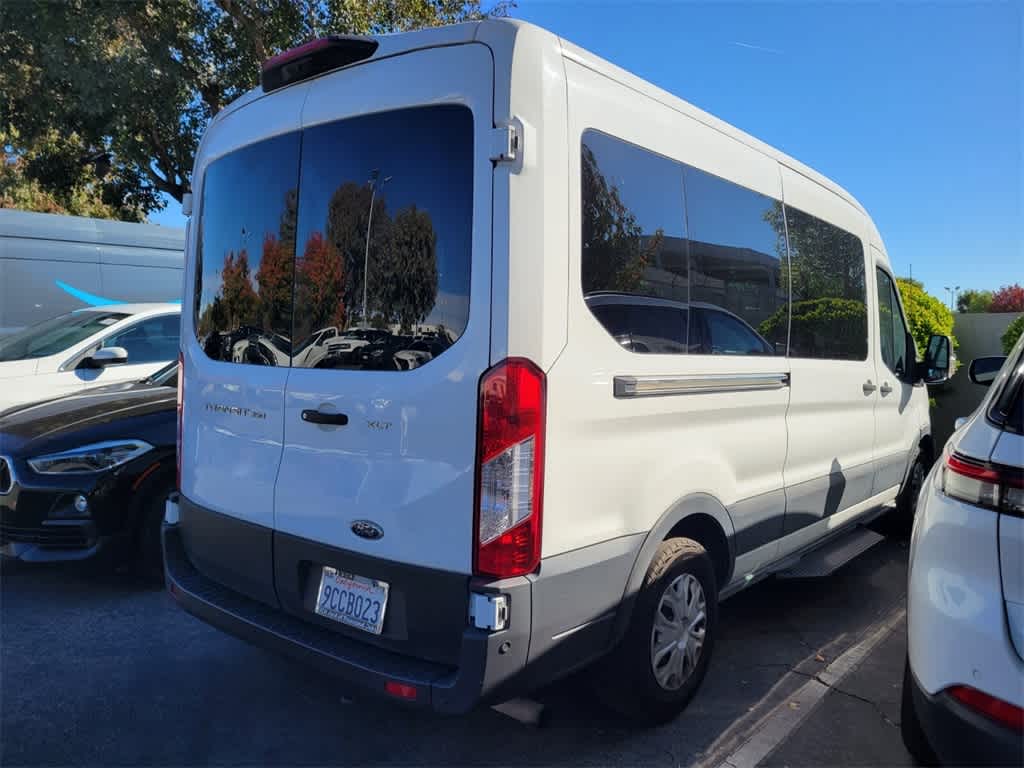 Thumbnail: 2022 Ford Econoline - 8