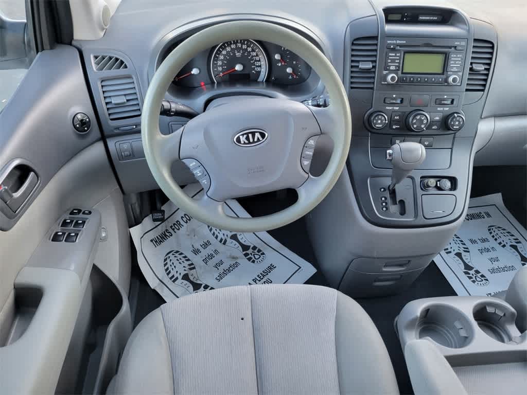 Thumbnail: 2012 Kia Sedona - 12
