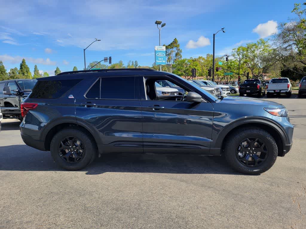 Thumbnail: 2022 Ford Explorer - 7