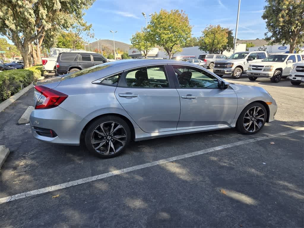 2019 Honda Civic Sport photo 4